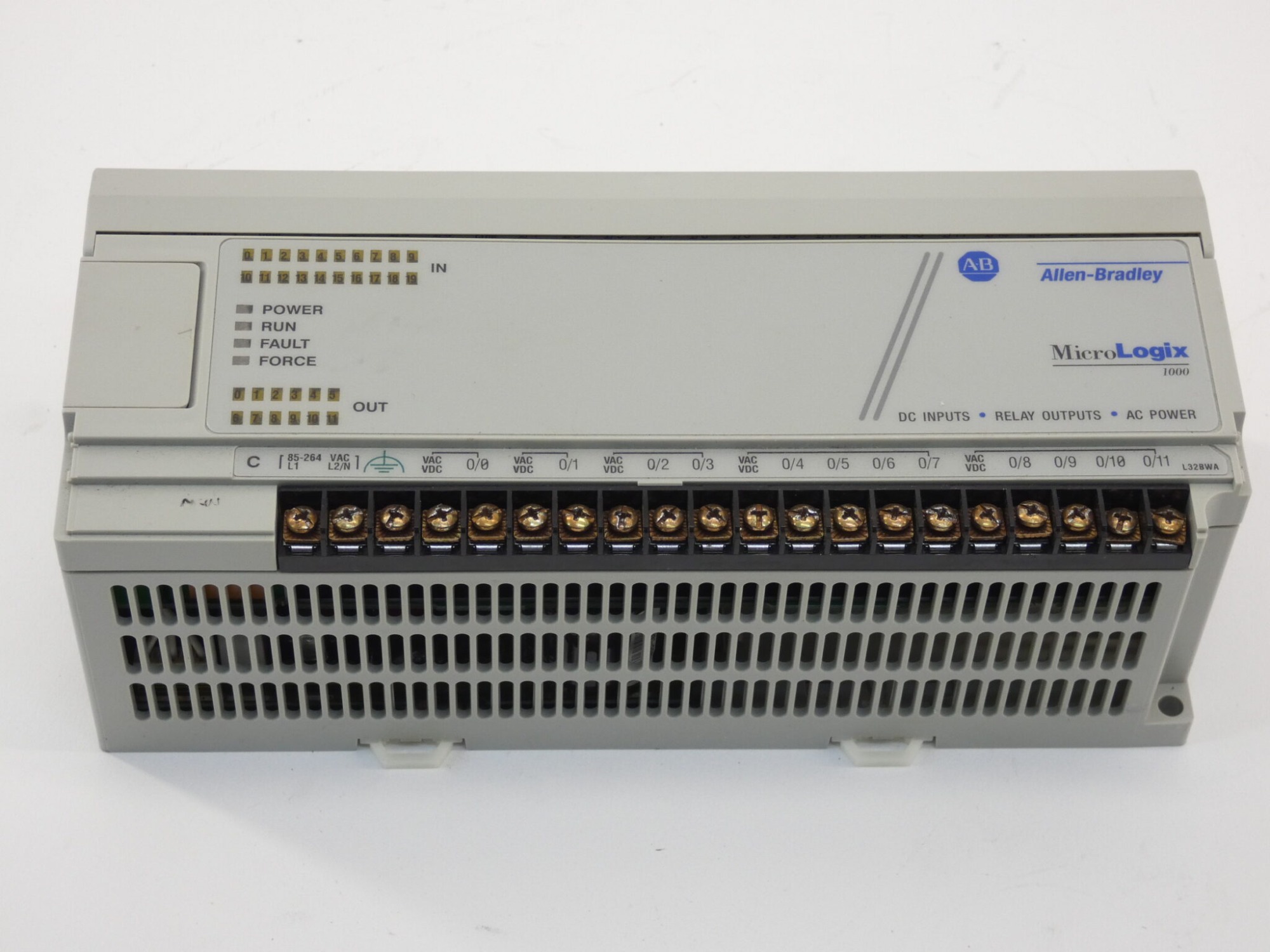 Allen Bradley 1761 l32bwa